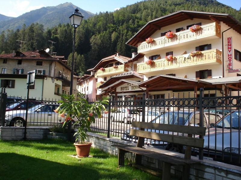 Hotel Denny Пинцоло Экстерьер фото