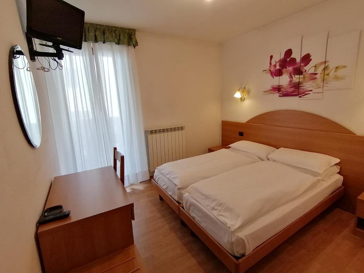 Hotel Denny Пинцоло Экстерьер фото